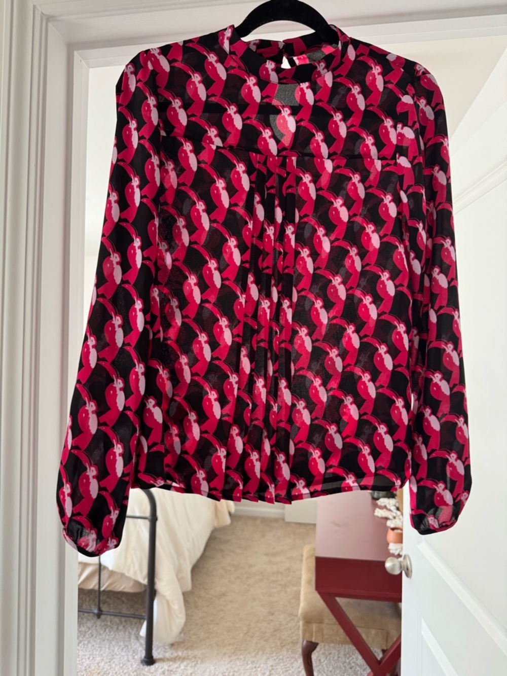Avec Les Filles Anthropologie Women's Pink & Black Printed Long-Sleeve Blouse